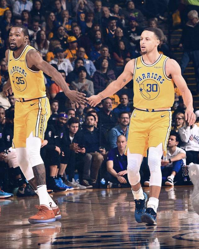 伴的背叛或 伴的背叛或