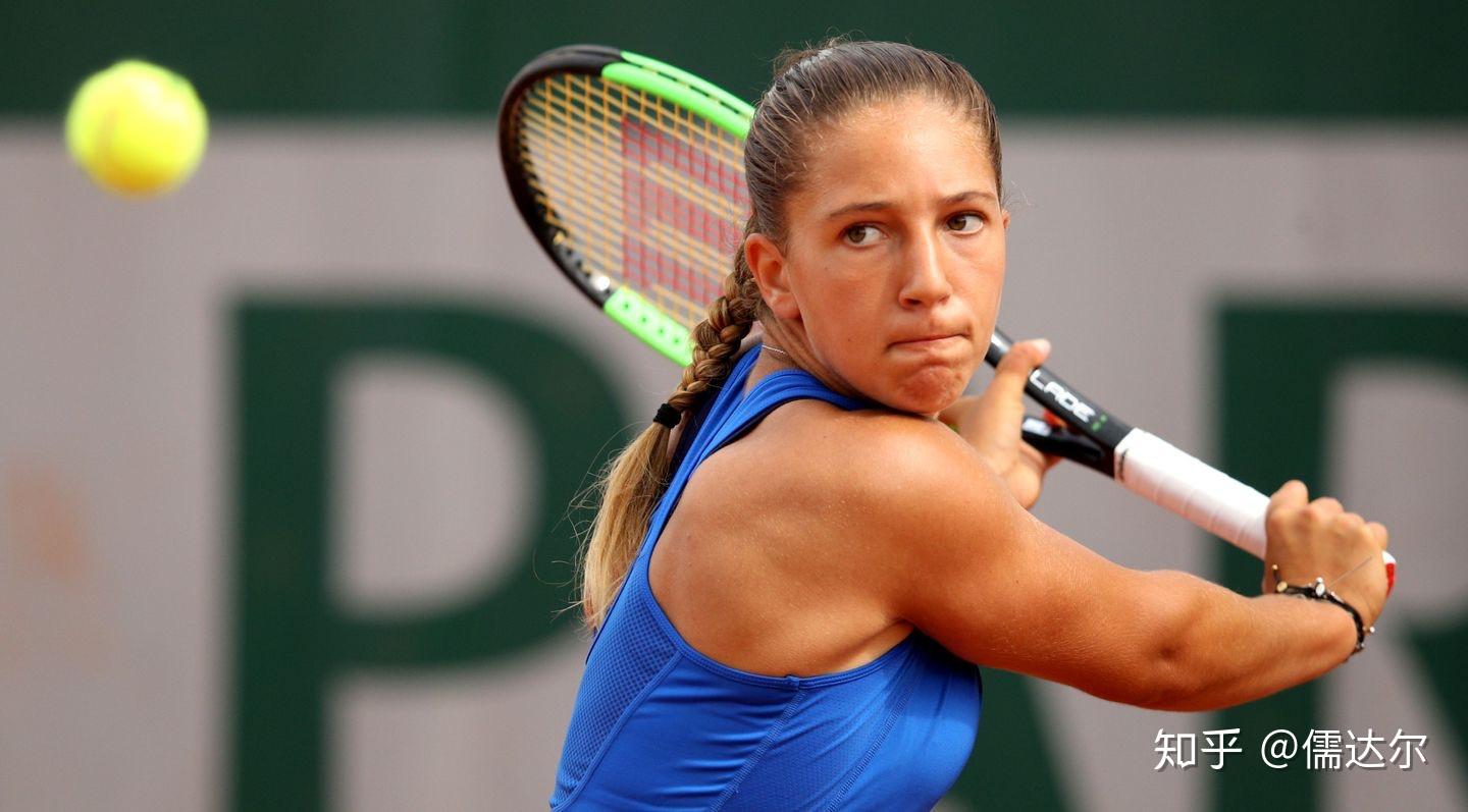 球员身穿母 球员身穿母